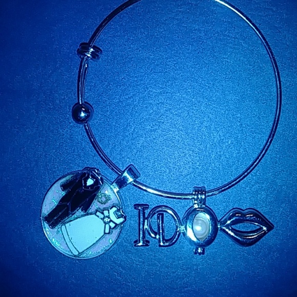 Adjustable Pearl Bangle wedding bride and groom - Picture 6 of 8